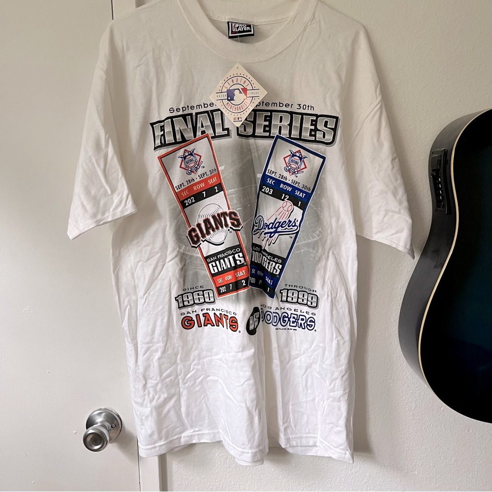 Collector’s 1999 SF Giants Tee ⚾️ Vintage